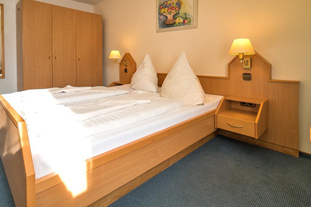 Hotel Zum Lieben Augustin Meersburg Szoba fotó