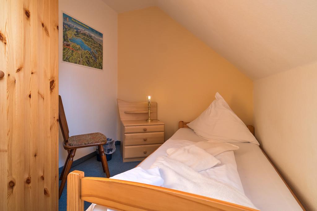 Hotel Zum Lieben Augustin Meersburg Szoba fotó